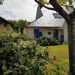  Hébergement de vacances Charmante Maison Proche Des Alignements
